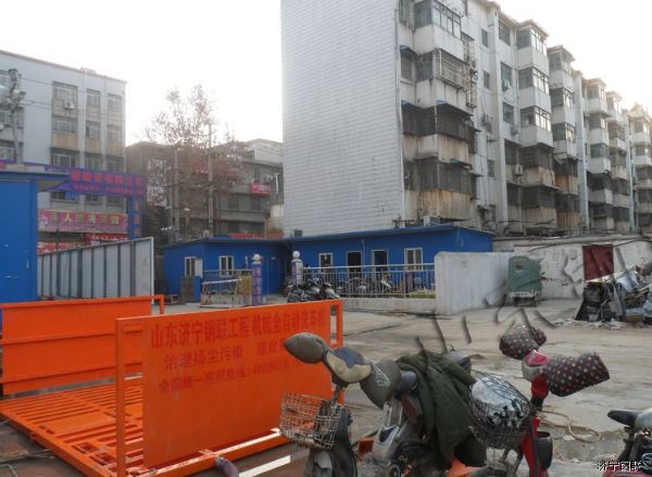 我公司為河南駐馬店市新三鼎工程建設有限公司定制GL-100T工程洗輪機4.jpg