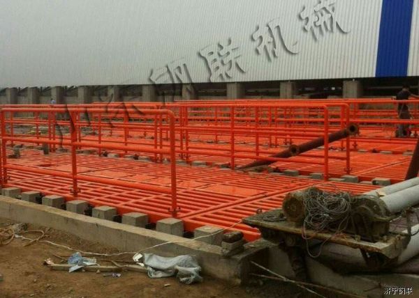 聊城信發(fā)電廠(chǎng)安裝超大型洗輪機2.jpg